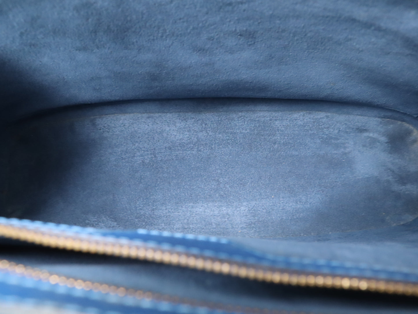 LOUIS VUITTON M52285 Epi-Lussac Toledo Blue Tote Bag