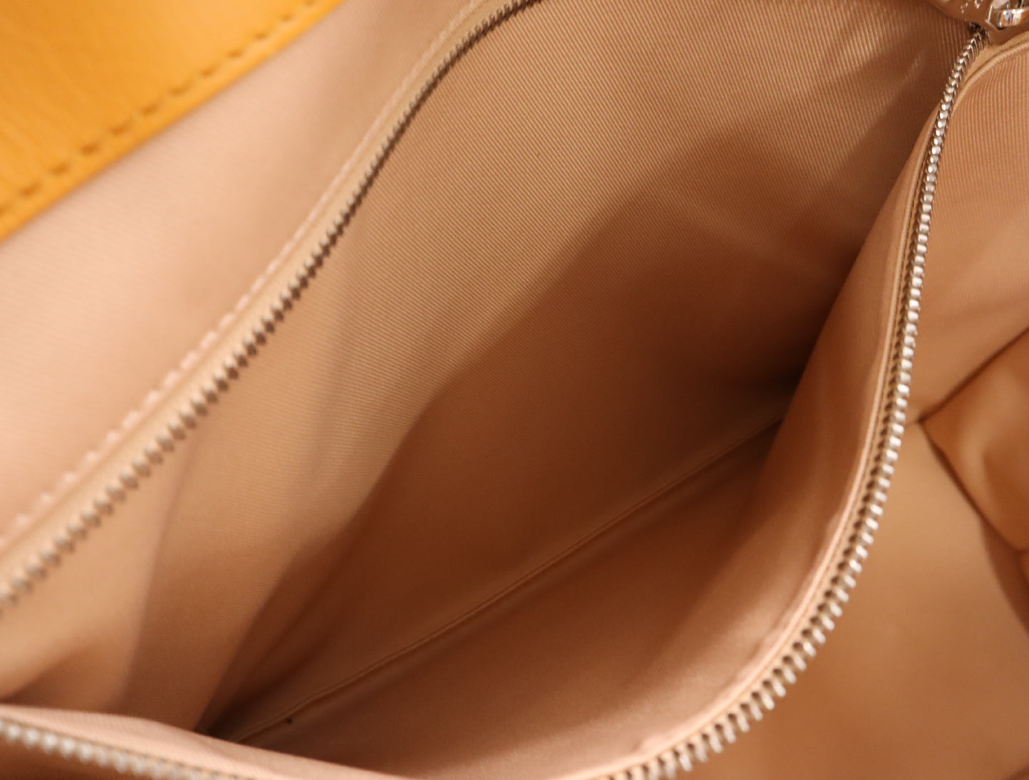 LOUIS VUITTON M24457 Leather Shopper Tote MM with Shoulder Strap, Box, and Dust Bag