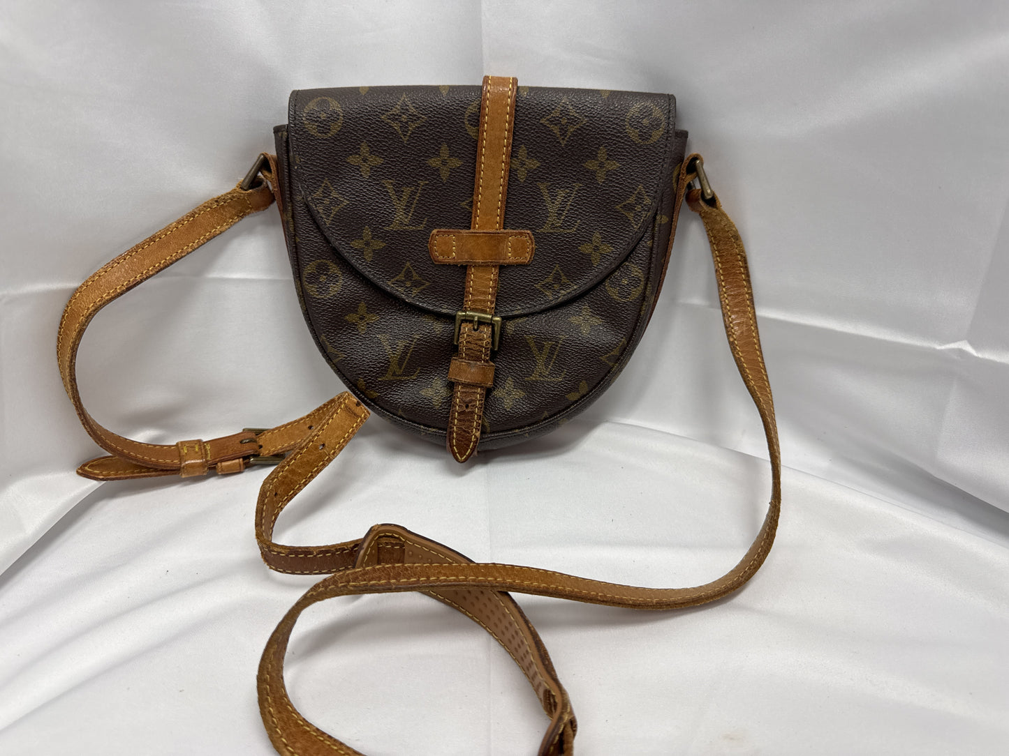 LOUIS VUITTON Monogram Chantilly PM Shoulder Bag