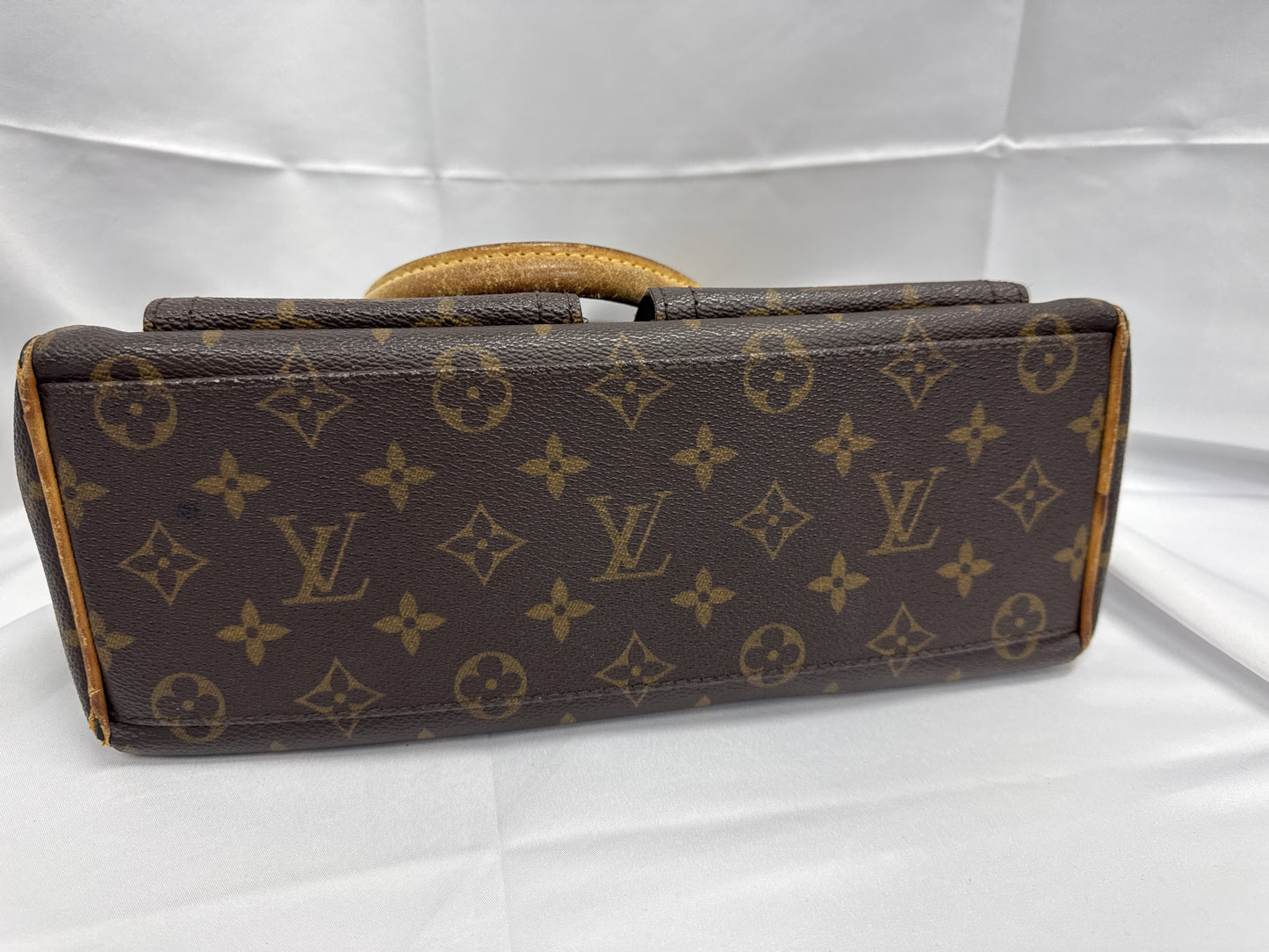 LOUIS VUITTON Manhattan PM Handbag