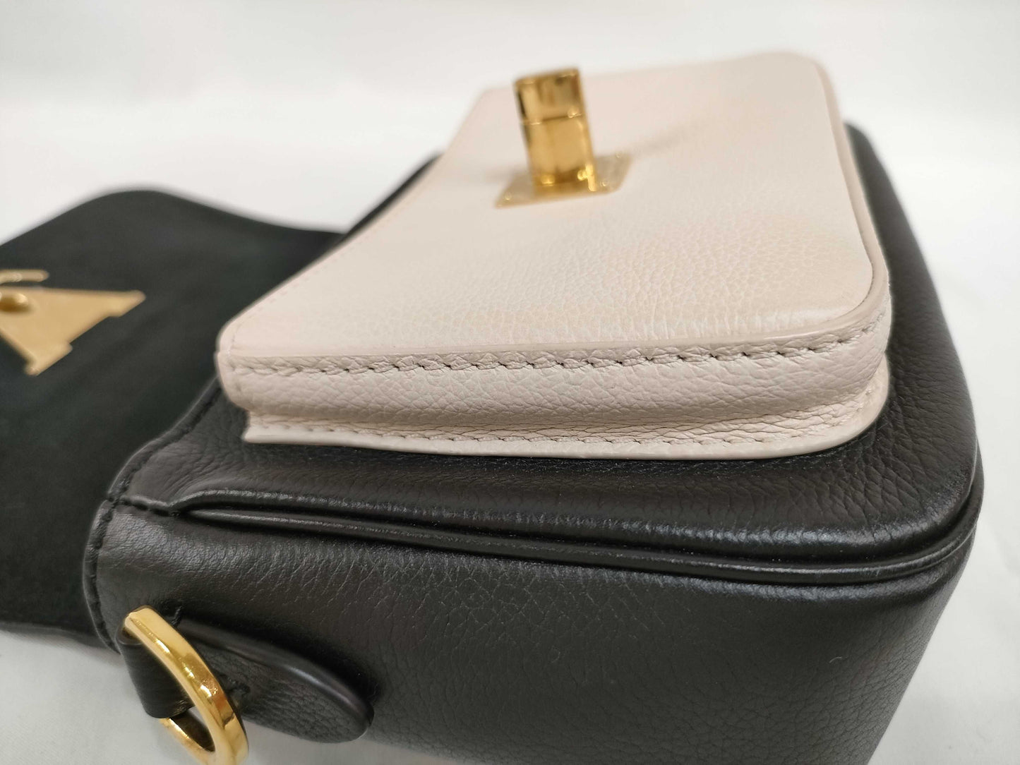 LOUIS VUITTON M21084 LOUIS VUITTON Lockme Tender 2-Way Shoulder Bag M21084 Shoulder Bag