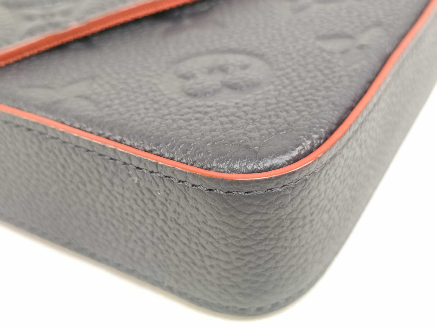 LOUIS VUITTON M64099 Monogram LOUIS VUITTON Pochette Felicie Navy Chain Wallet M64099 Shoulder Bag
