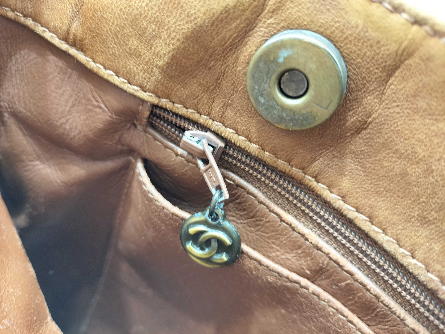 CHANEL Lamb Matelasse Tortoiseshell Chain Tote Bag with Seal