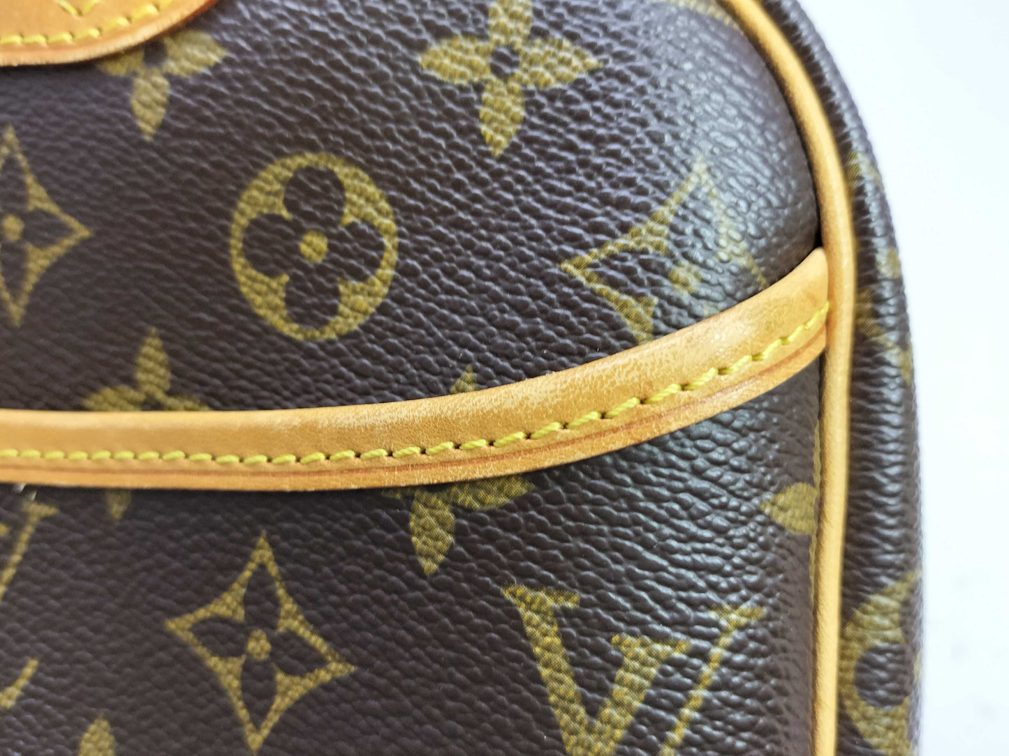 LOUIS VUITTON Monogram Louis Vuitton Bag Handbag