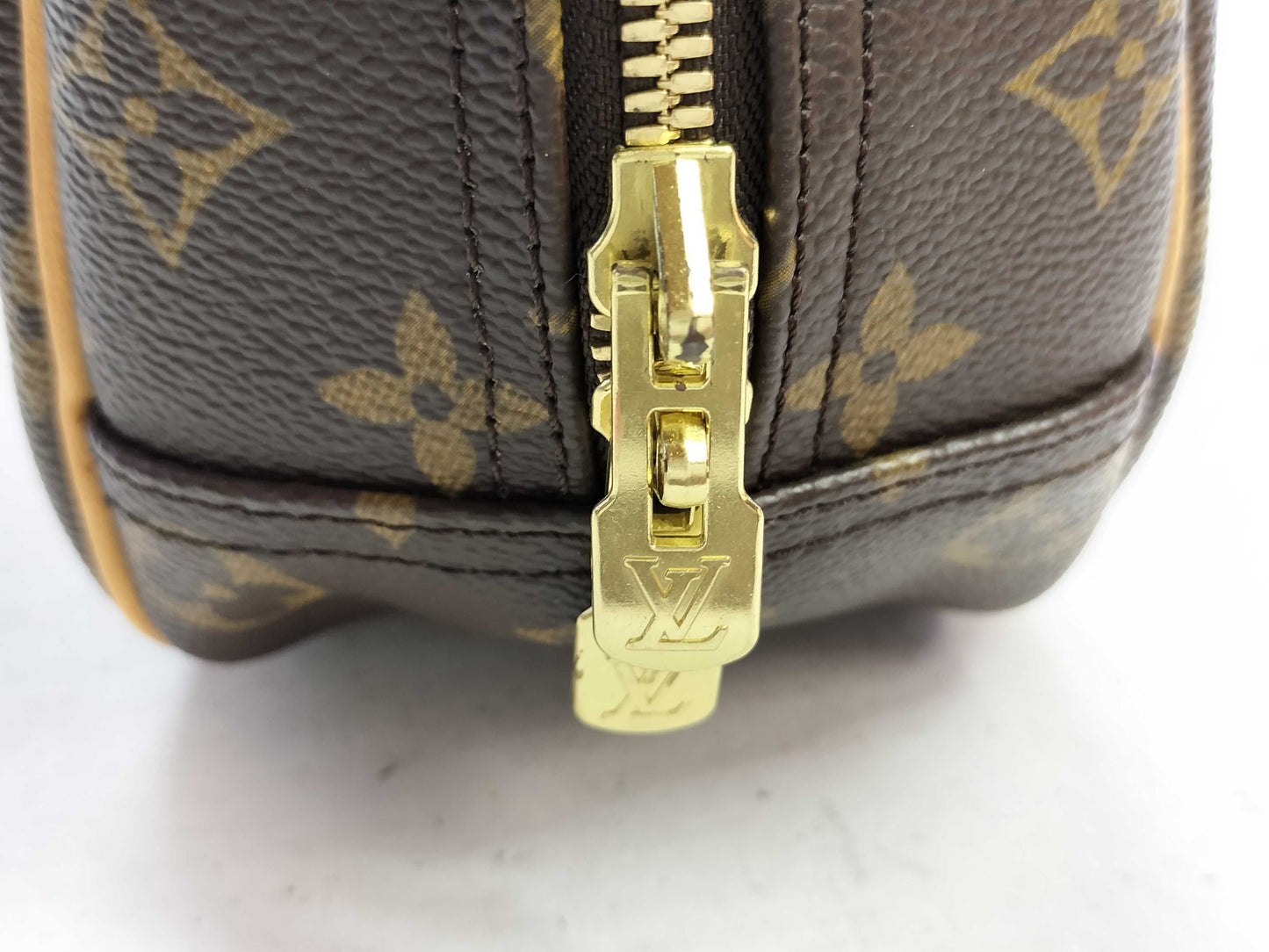 LOUIS VUITTON Monogram Louis Vuitton Bag Handbag