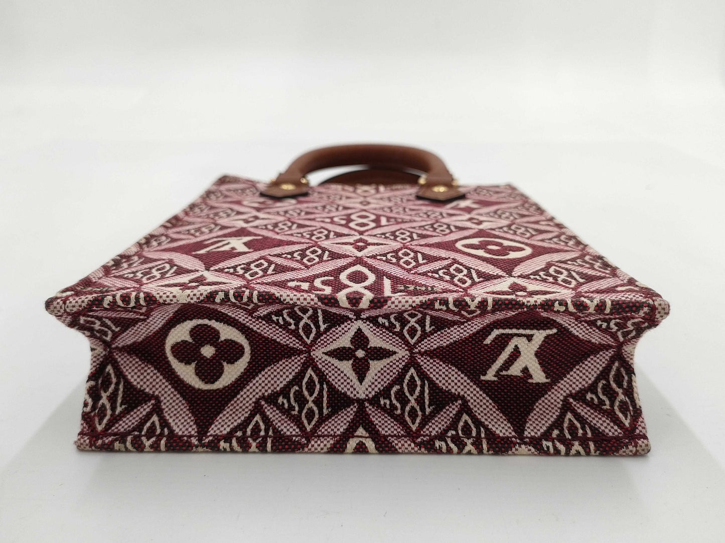 LOUIS VUITTON Louis Vuitton handbag