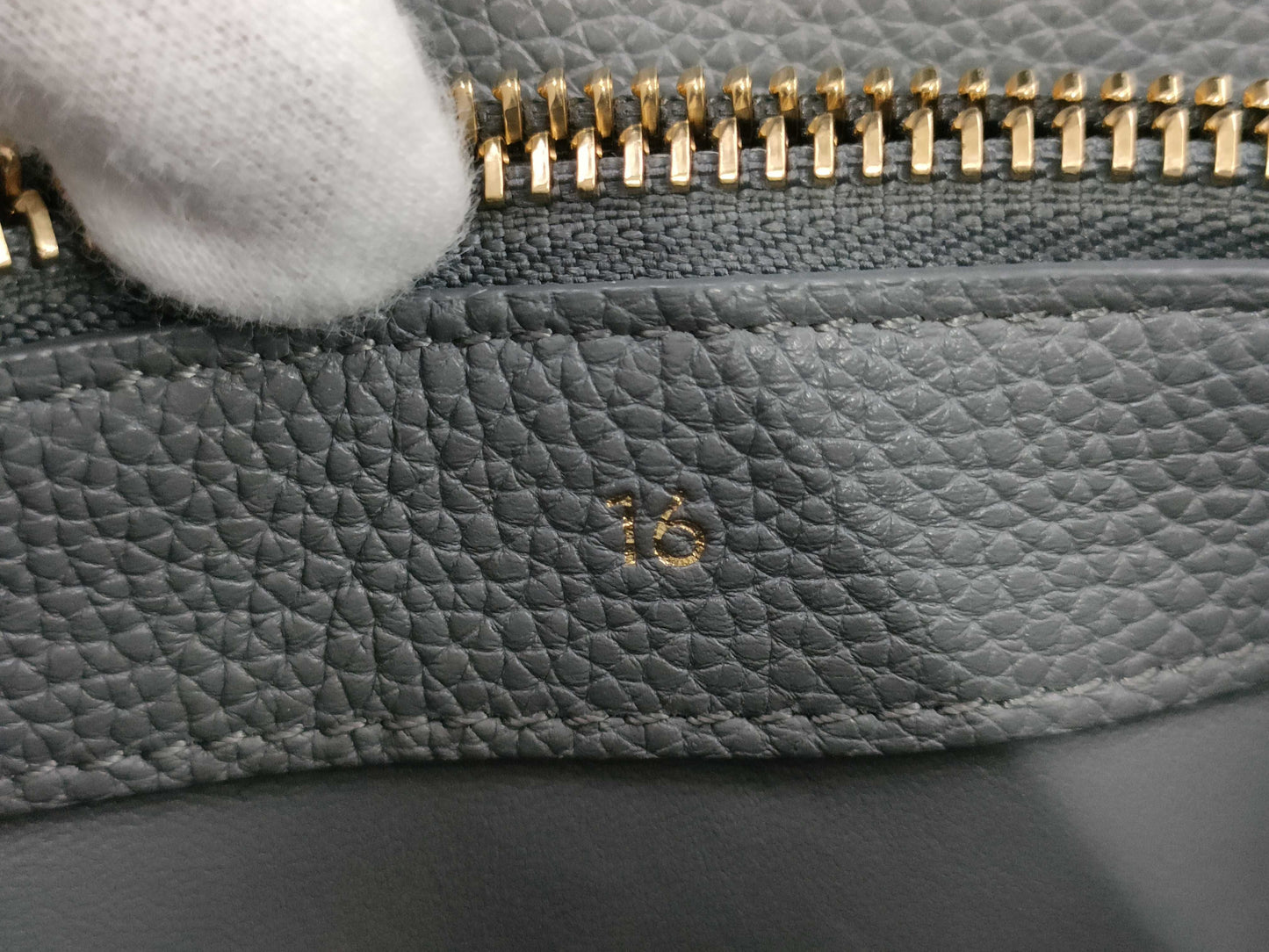 CELINE 16 Seize Besas Small Shoulder Bag/Handbag