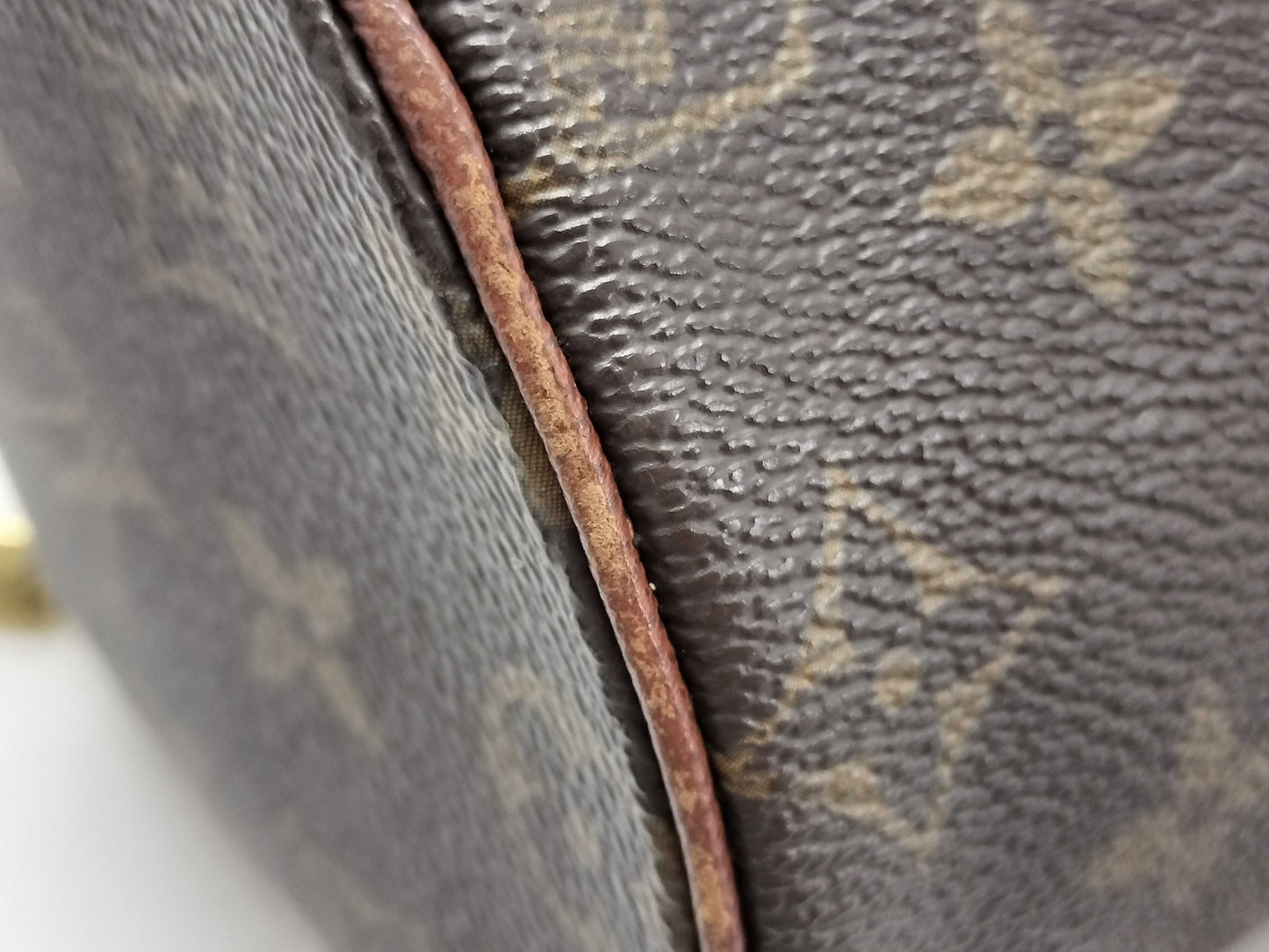 LOUIS VUITTON M51366 Monogram Louis Vuitton Papillon 30 Handbag