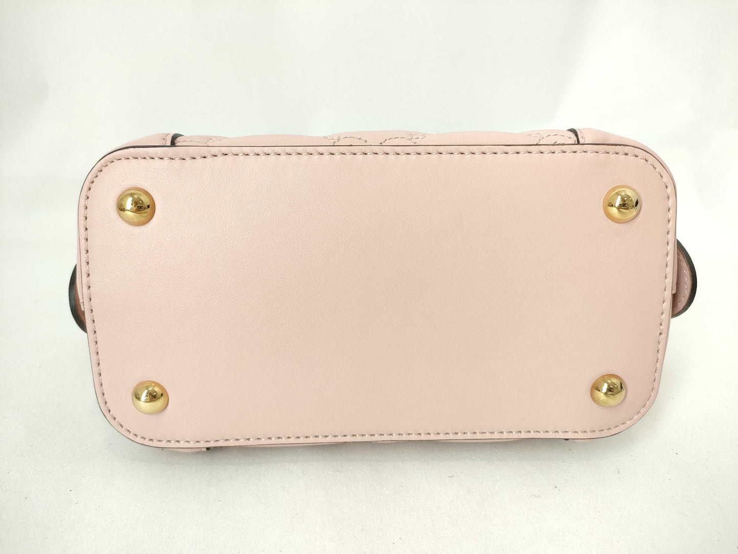 GUCCI GG Matelasse Handbag with Strap