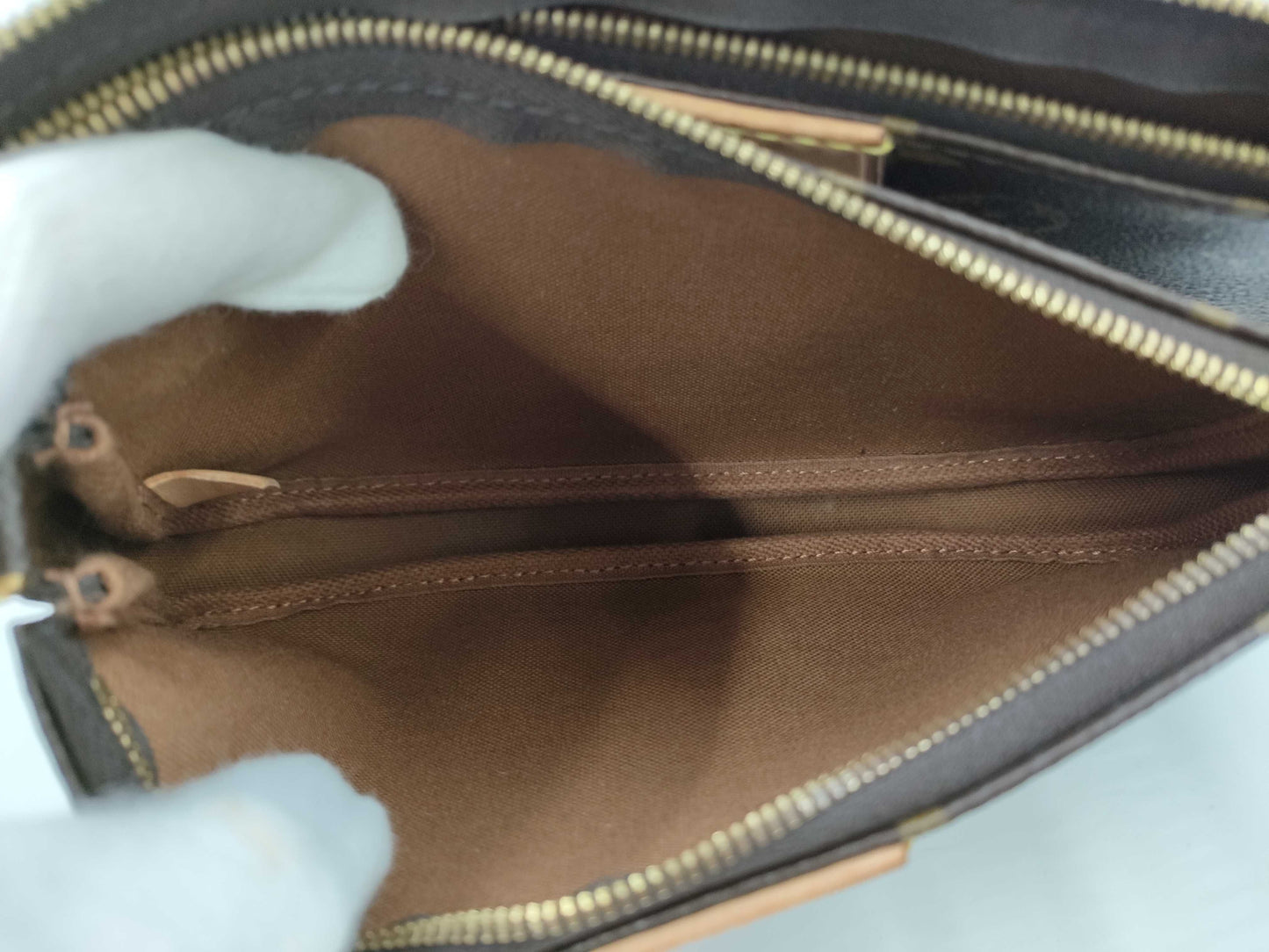 LOUIS VUITTON Louis Vuitton Monogram Shoulder Bag