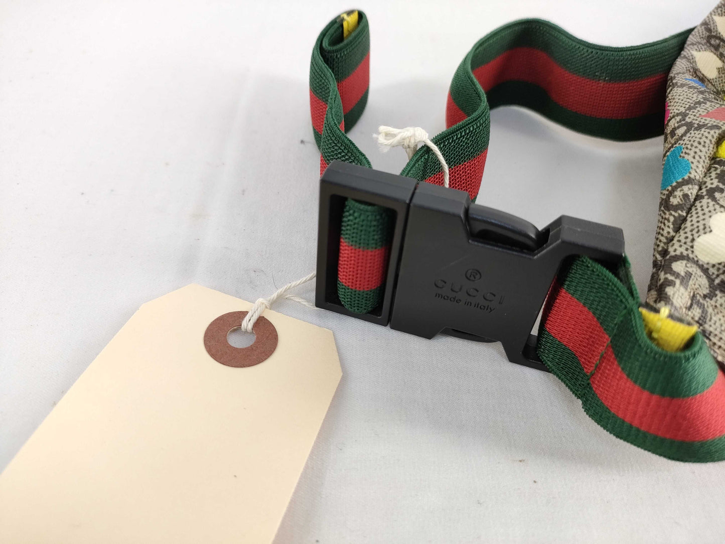 GUCCI QT - Gucci GG Supreme Monogram Hearts Belt Bag Beige Ebony Multicolor Freesia Waist Bag