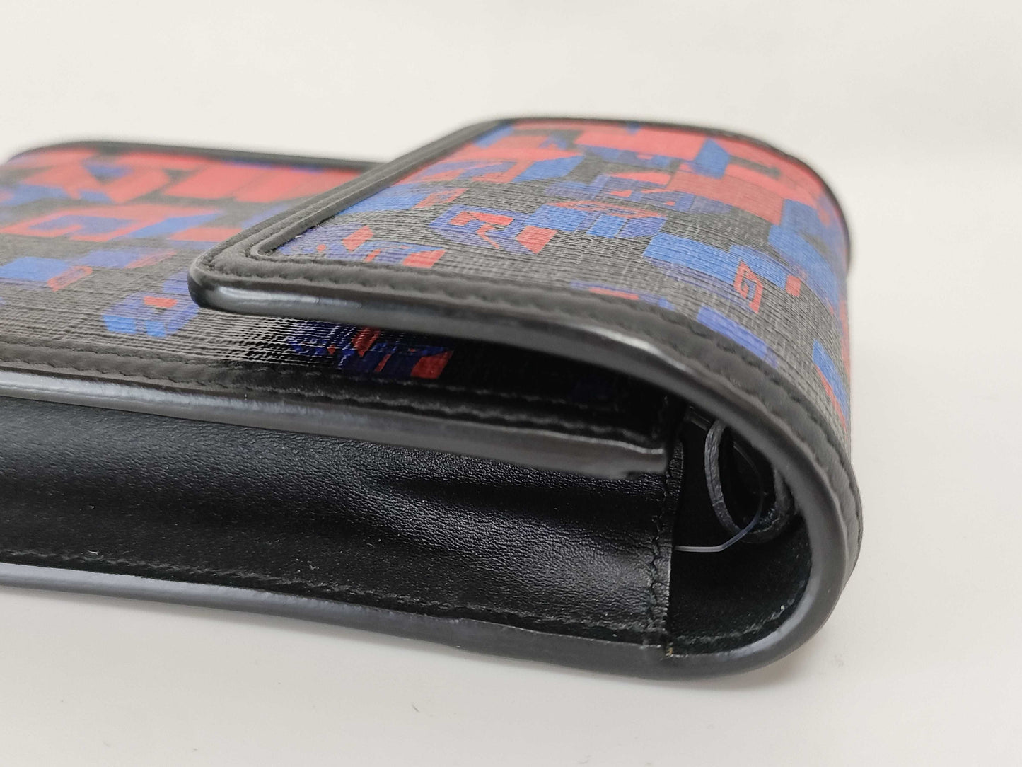 GUCCI Graphic Shoulder Bag Shoulder Bag