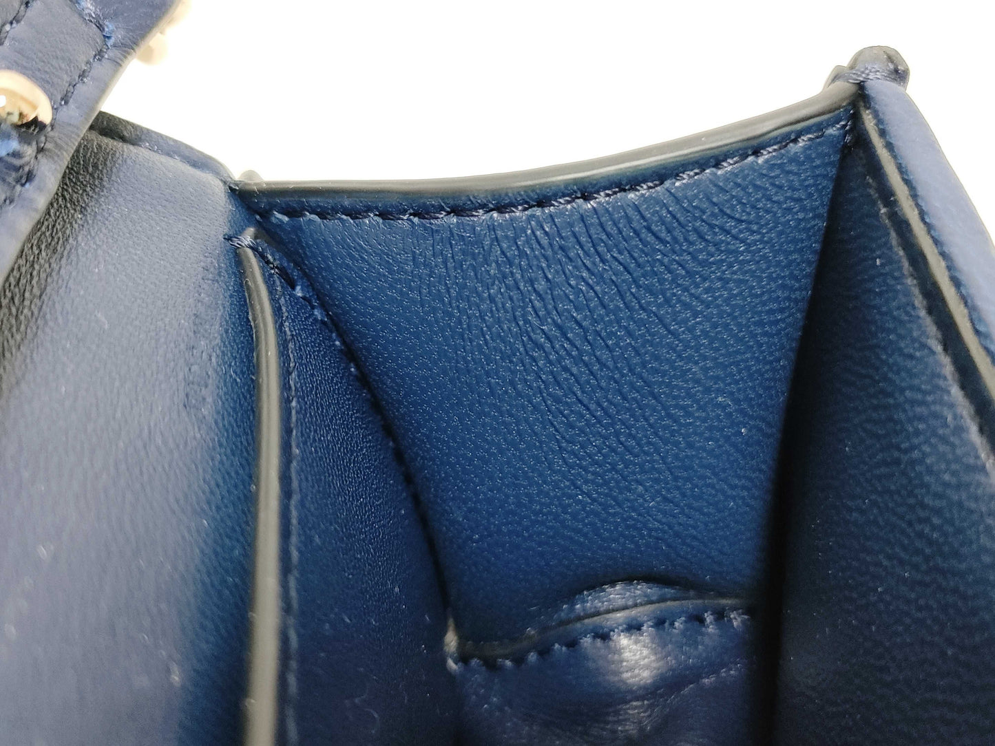 VALENTINO VALENTINO GARAVANI Loco Micro Chain Bag Pouch