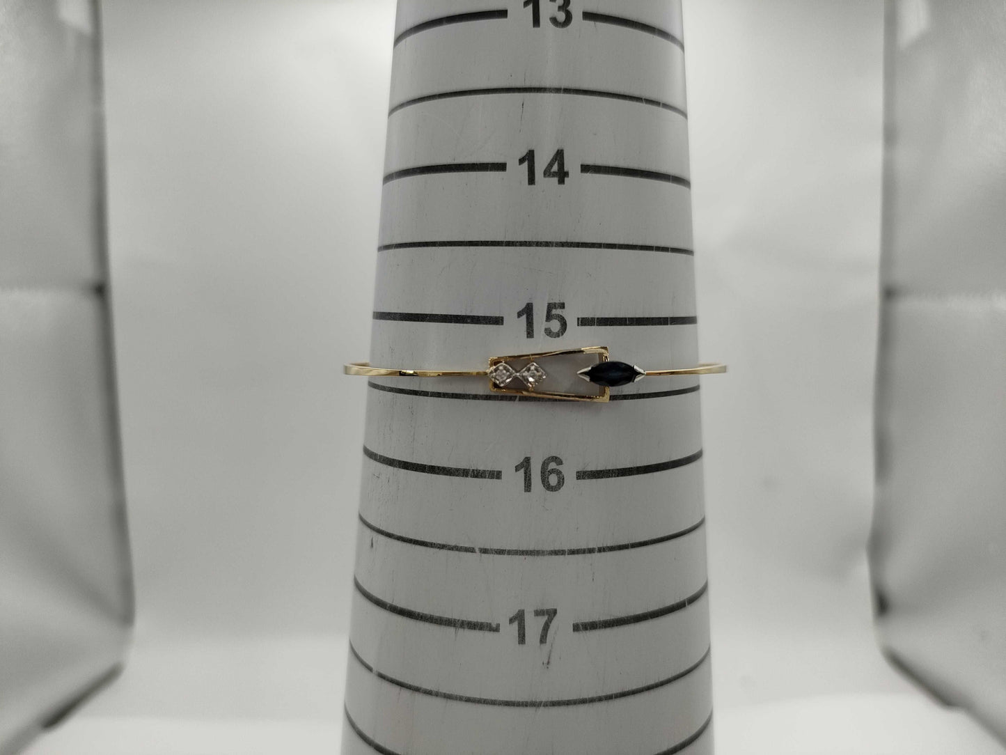 Sapphire and Diamond 585 4.5g Bracelet/Bangle