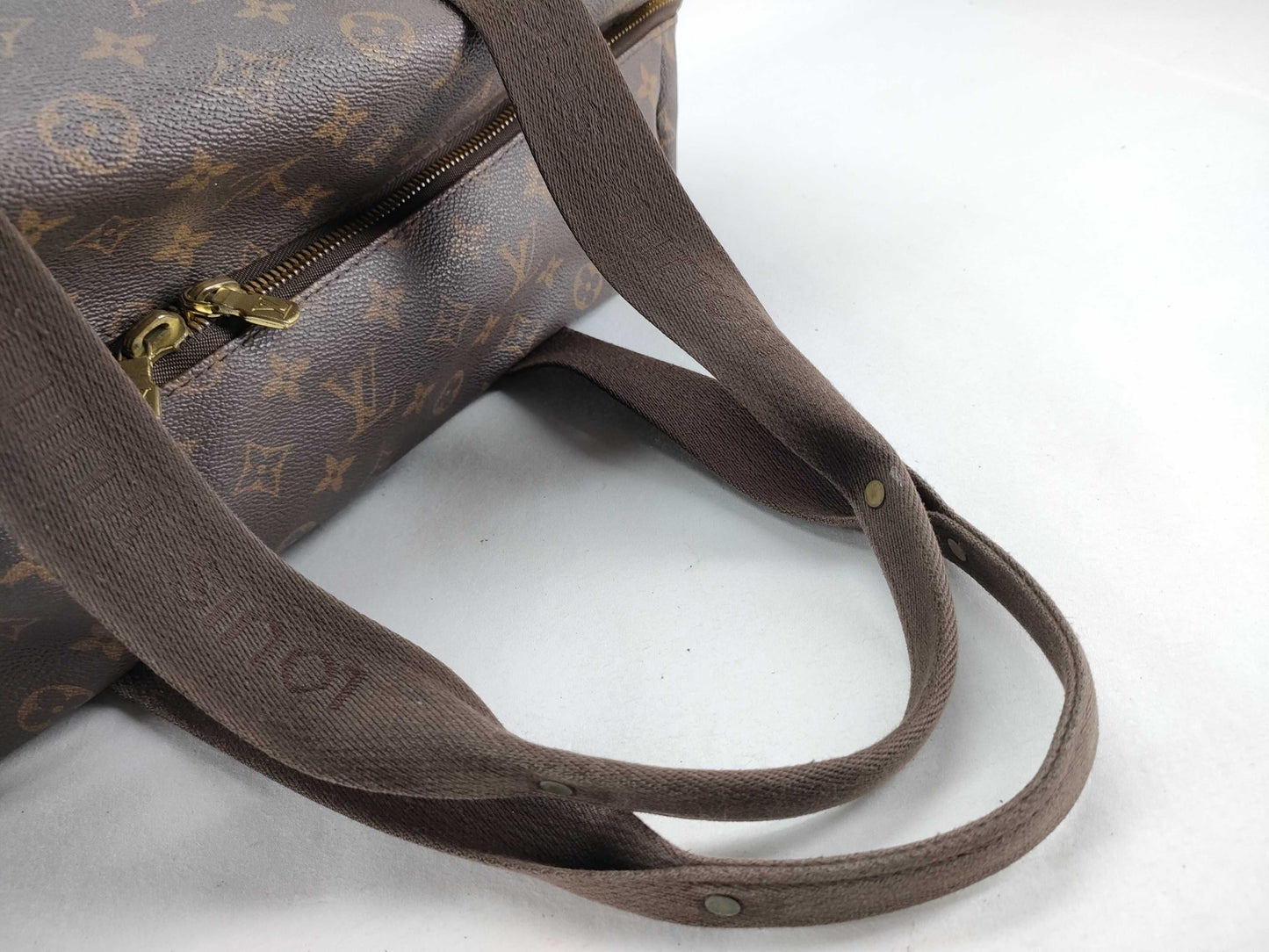 LOUIS VUITTON Monogram Weekender MM Boston Bag