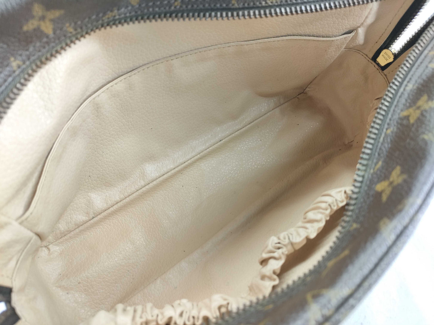 LOUIS VUITTON RFID Unverified 854TH Monogram Louis Vuitton Monogram True Toilet Second Bag