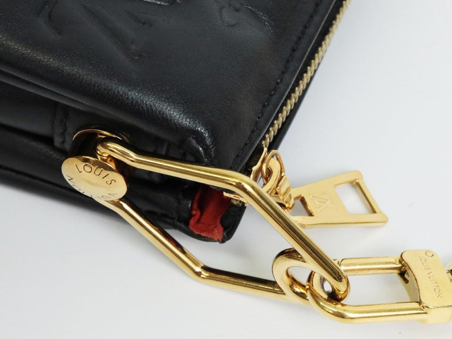 LOUIS VUITTON Coussin BB M21259 RFID Verified Shoulder Bag