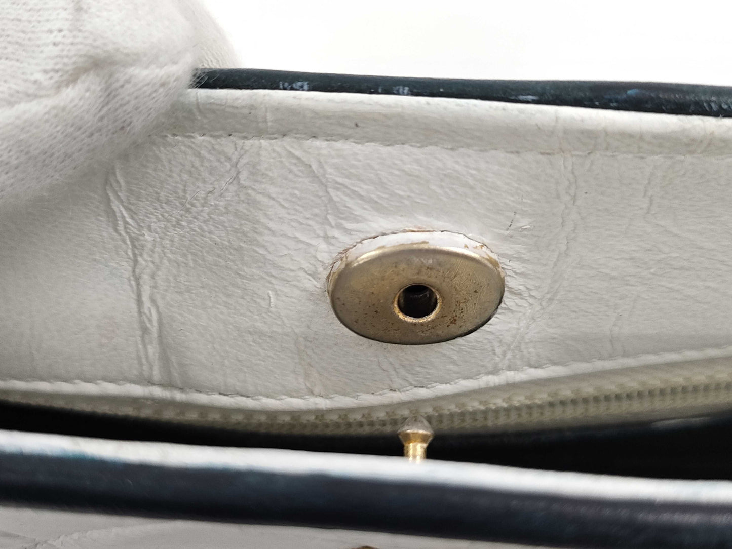 CHANEL Matelasse Two-Tone Shoulder Bag
