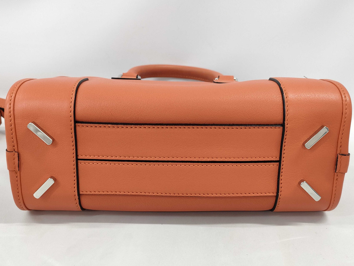 LOEWE Amazona 23 2-Way Handbag/Shoulder Bag
