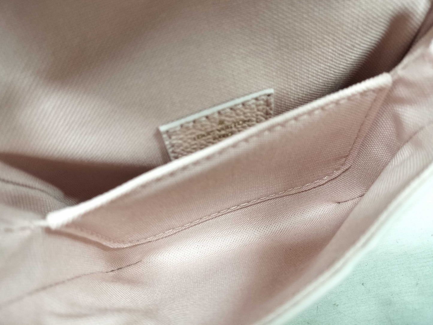 LOUIS VUITTON Shoulder Bag Shoulder Bag