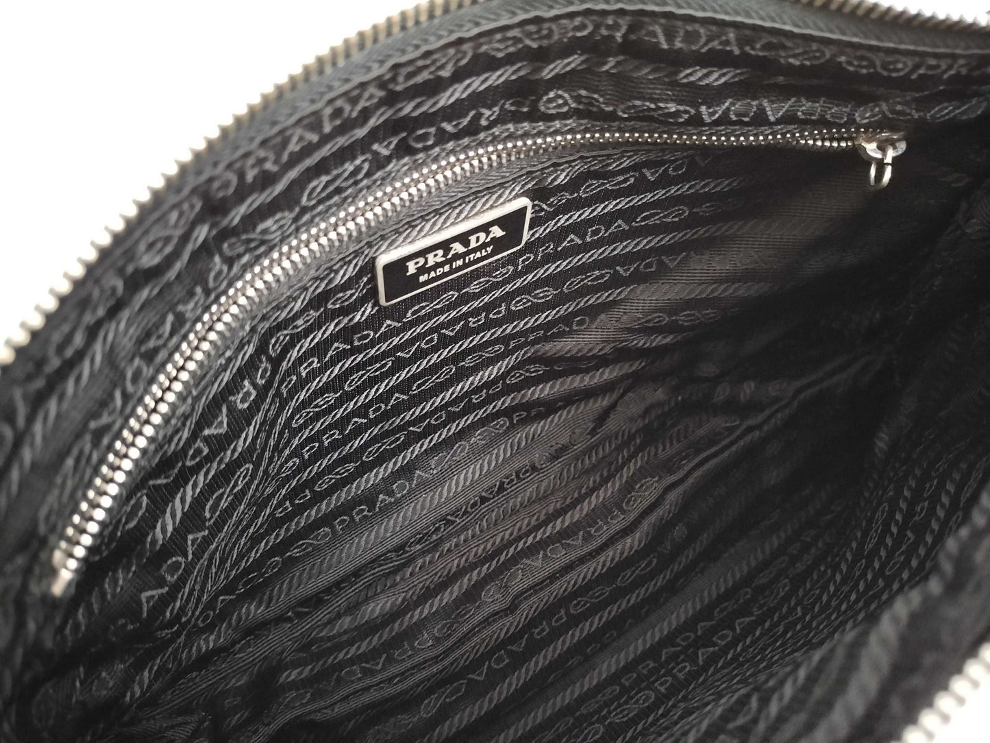 PRADA nylon one-shoulder nylon shoulder bag