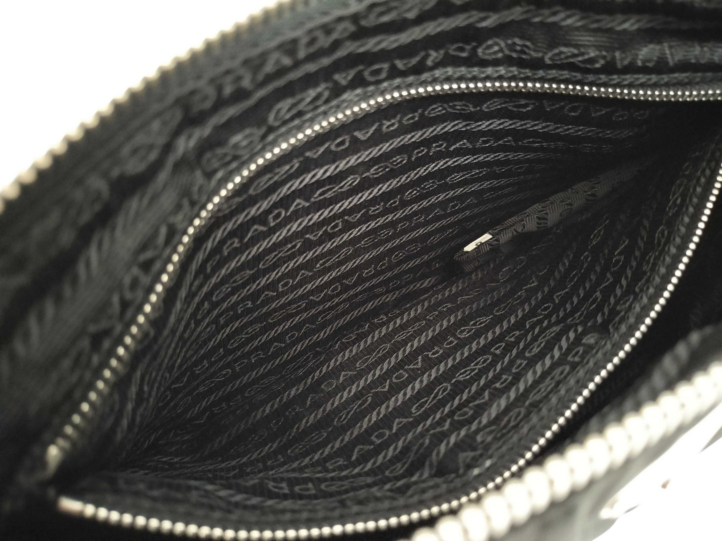 PRADA nylon one-shoulder nylon shoulder bag