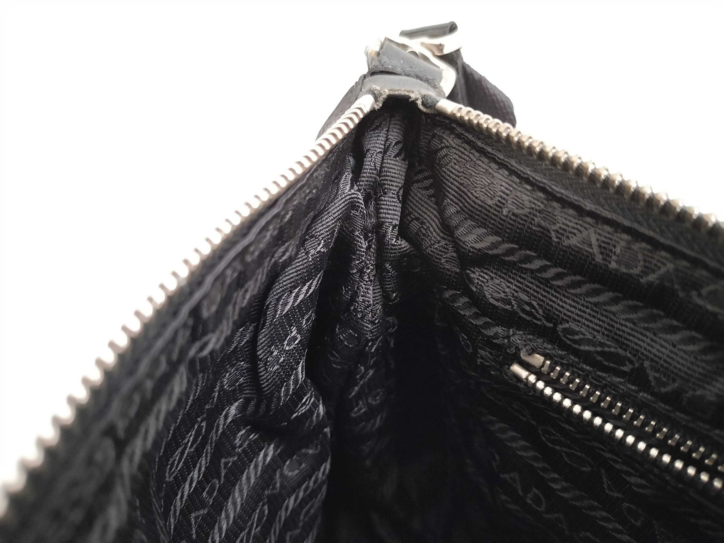 PRADA nylon one-shoulder nylon shoulder bag