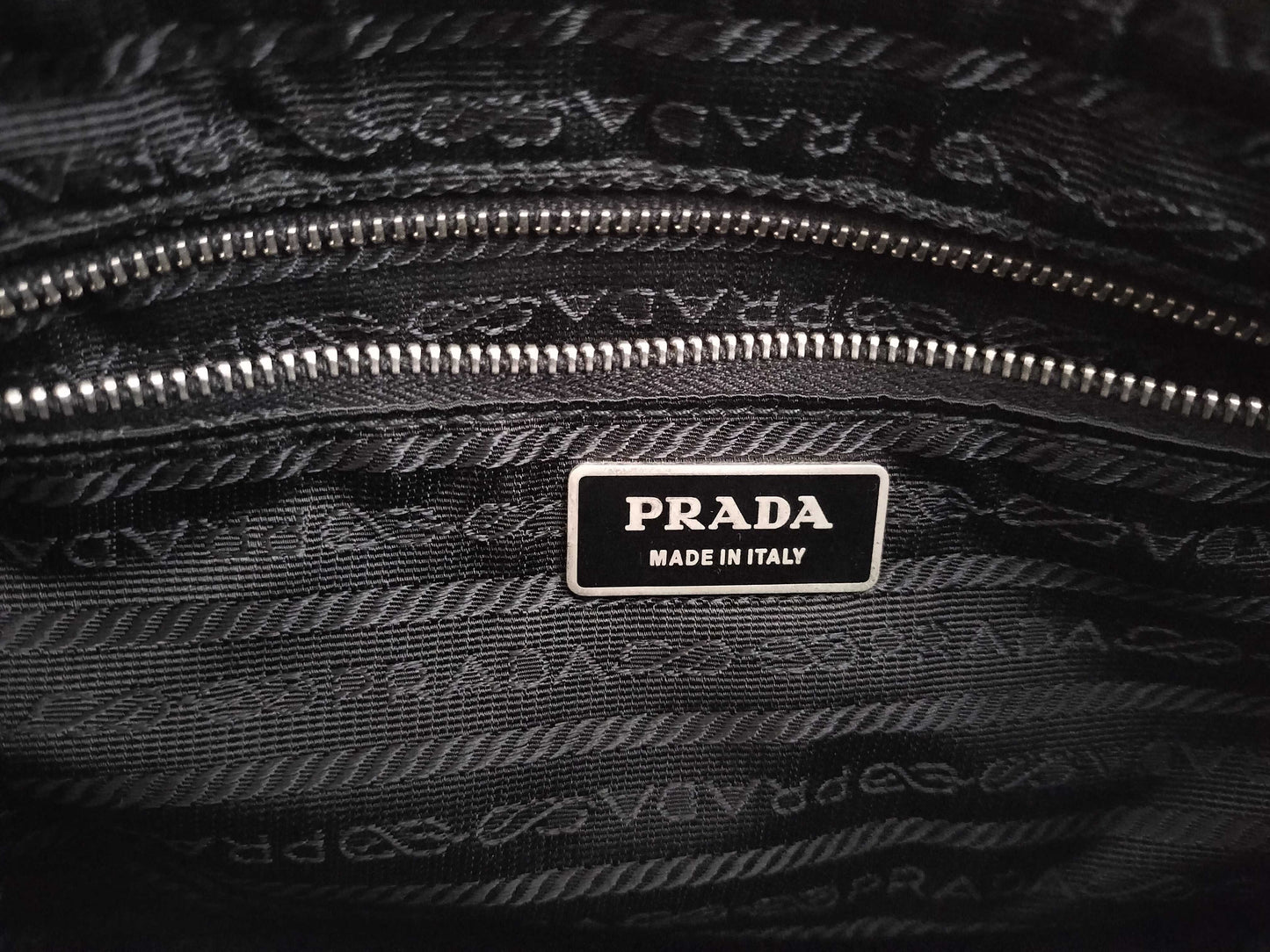 PRADA nylon one-shoulder nylon shoulder bag