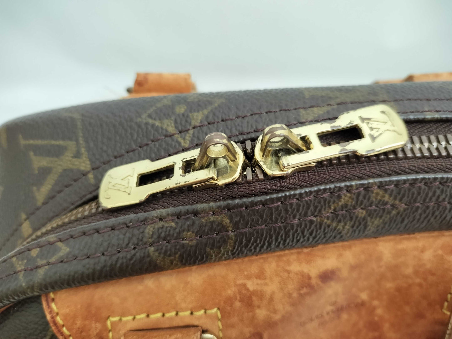 LOUIS VUITTON M41450 Monogram Excursion M41450 Monogram Handbag