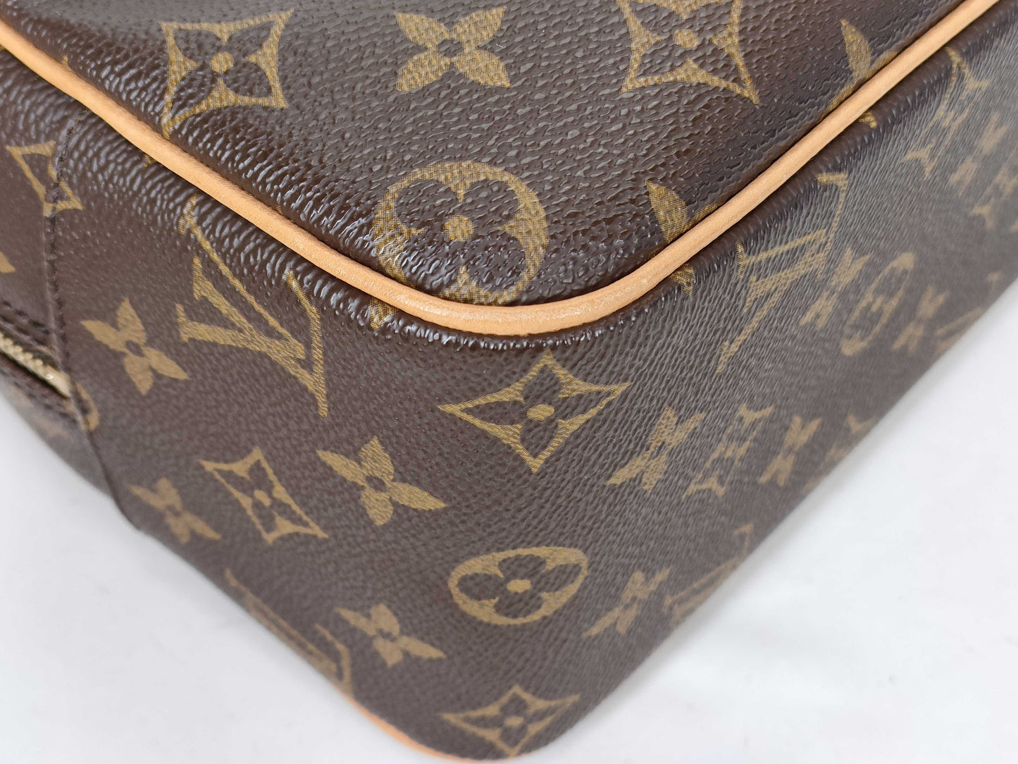 LOUIS VUITTON M 51182 Monogram Louis Vuitton Monogram Cite MM Shoulder Bag