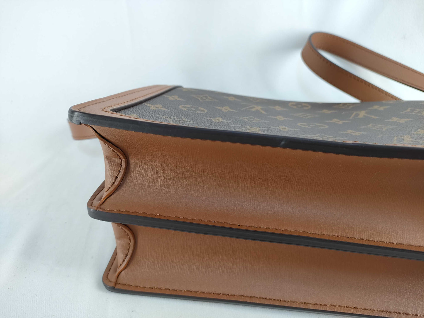 LOUIS VUITTON Monogram Louis Vuitton Dauphine MM Shoulder Bag