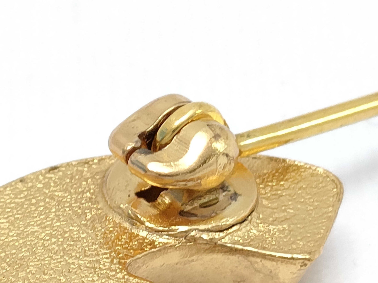 CHANEL Coco Mark Rhinestone Pearl Gold 02P Brooch