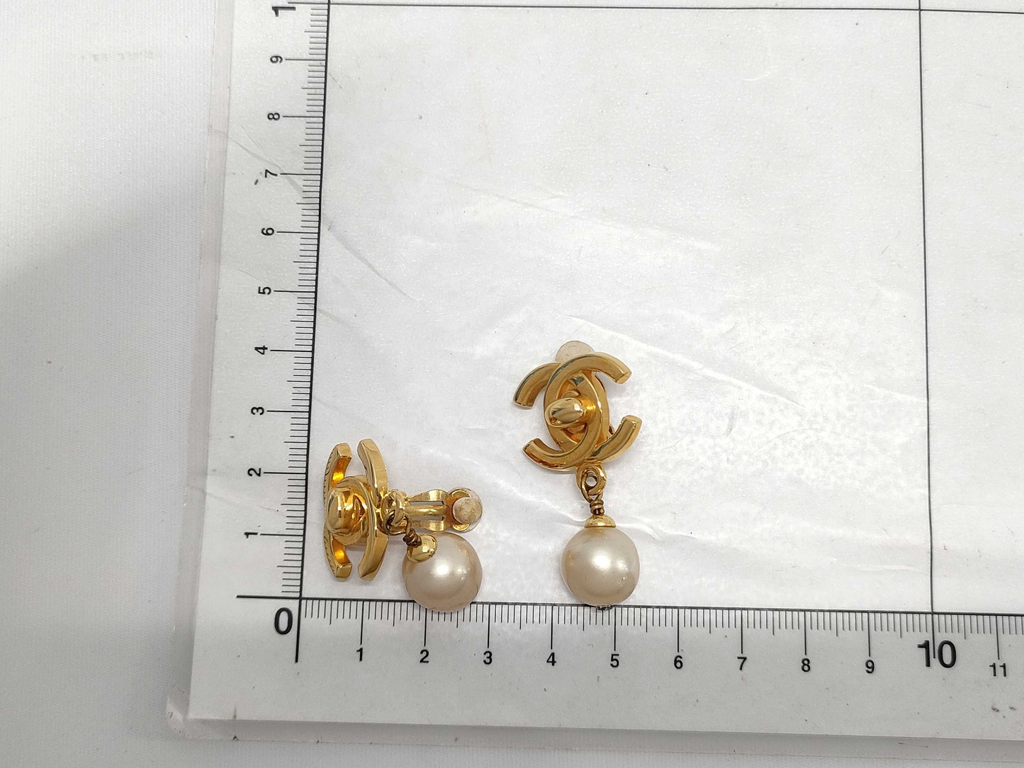 CHANEL Turnlock Pearl and Gold Earrings 96A Earrings