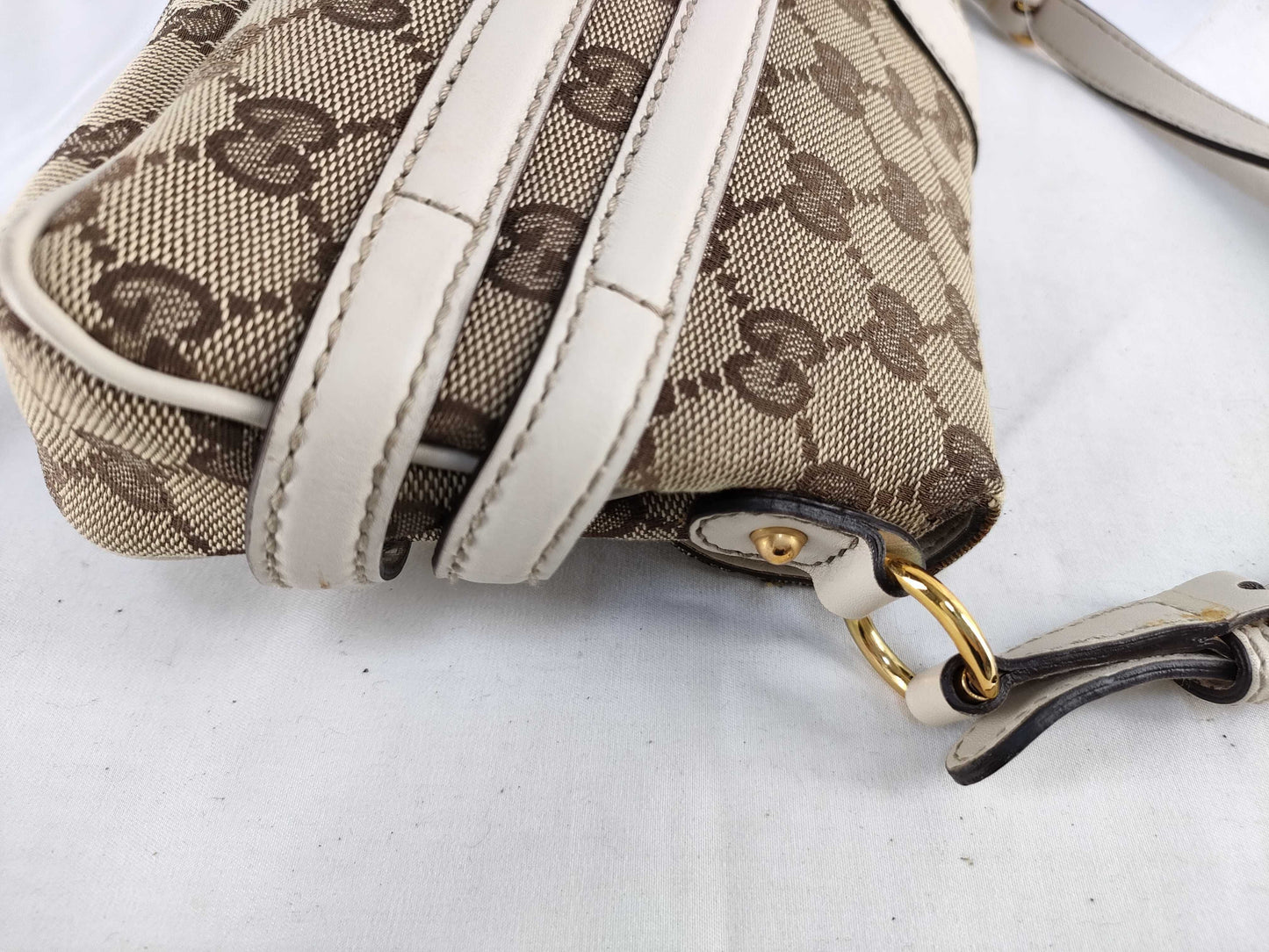 GUCCI Horsebit One-Shoulder Shoulder Bag
