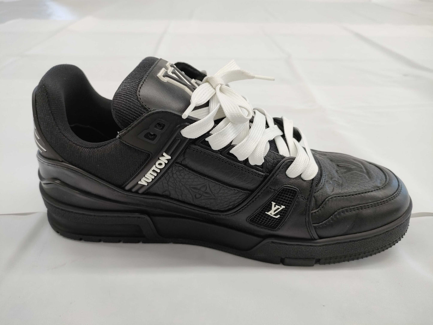 LOUIS VUITTON LOUIS VUITTON Men's Sneakers 1AARF2 Trainer Line Sneakers Monogram Size 7 1/2 Sneakers