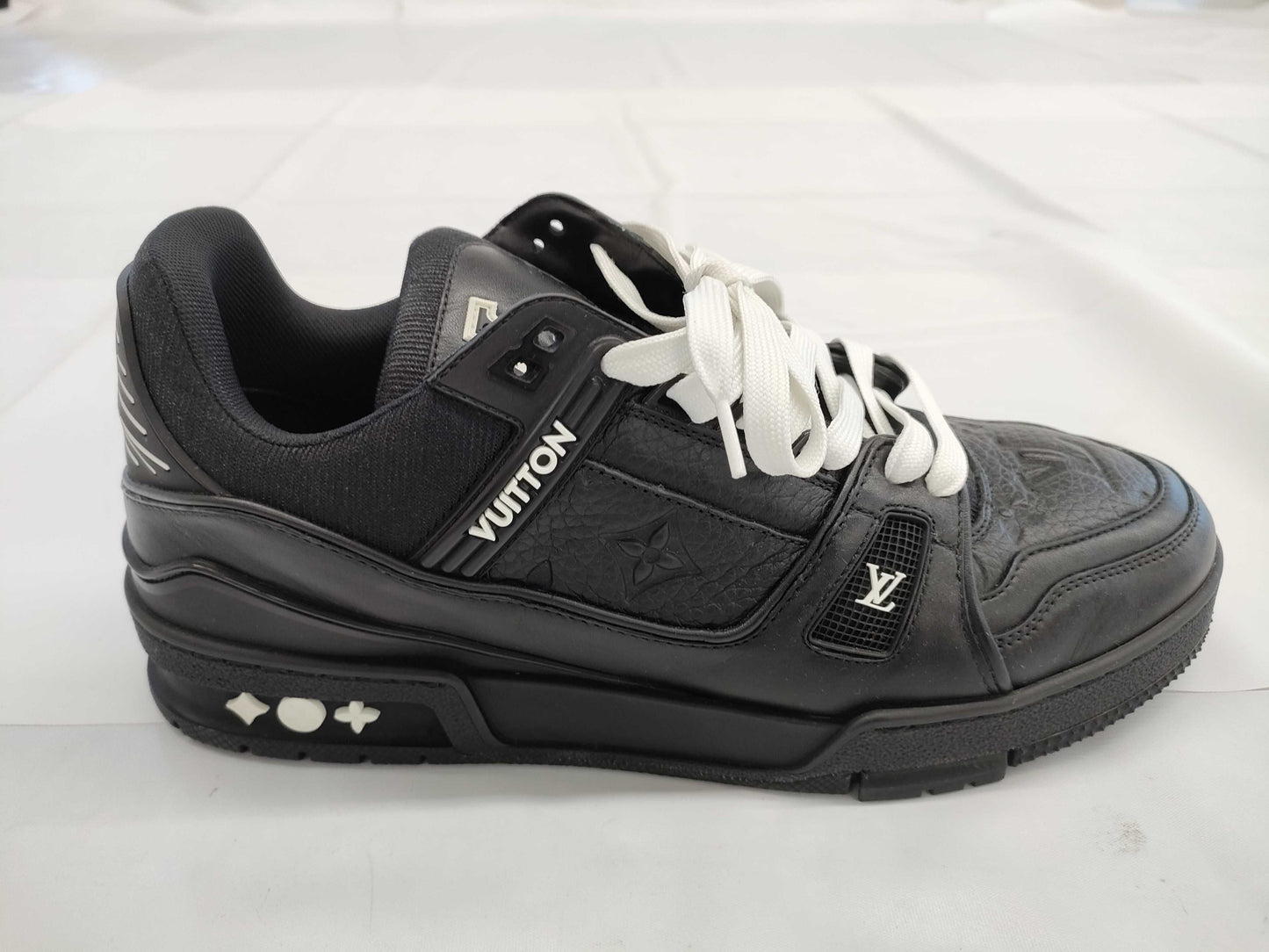 LOUIS VUITTON LOUIS VUITTON Men's Sneakers 1AARF2 Trainer Line Sneakers Monogram Size 7 1/2 Sneakers