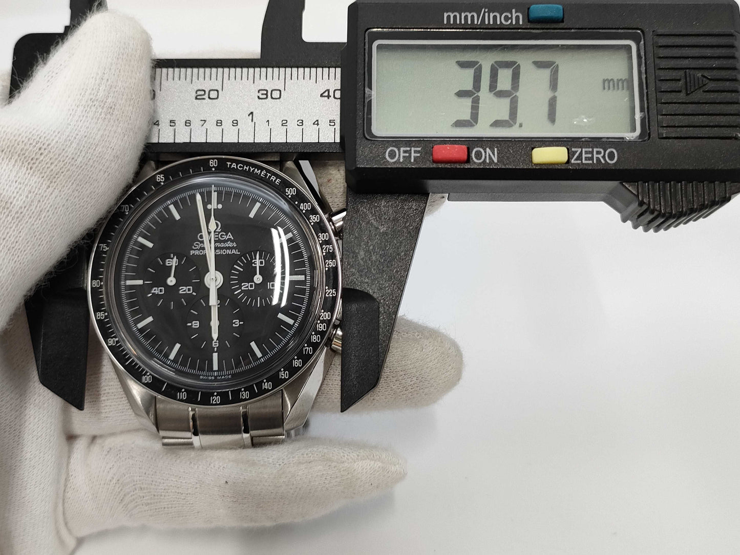 OMEGA Speedmaster 3570.50 77149496 Black Dial Manual Winding Men's Watch