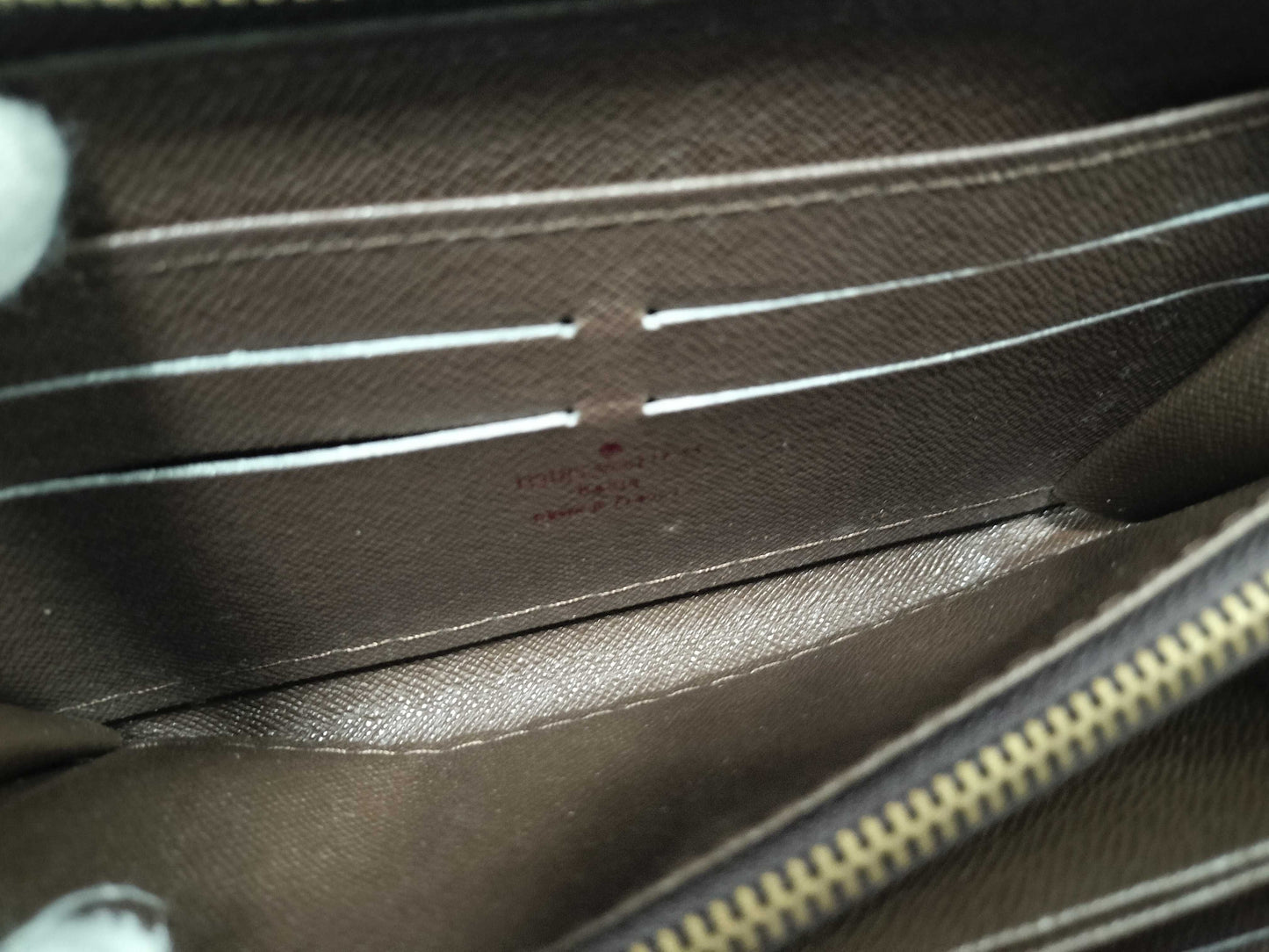 LOUIS VUITTON N60015 Damier LV Wallet