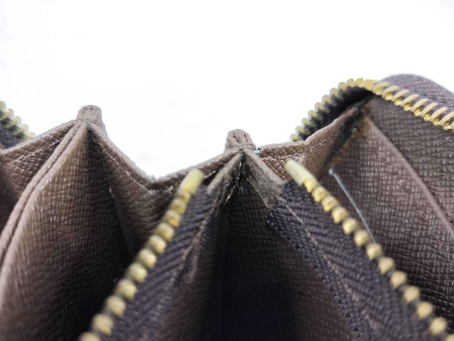 LOUIS VUITTON N60015 Damier LV Wallet