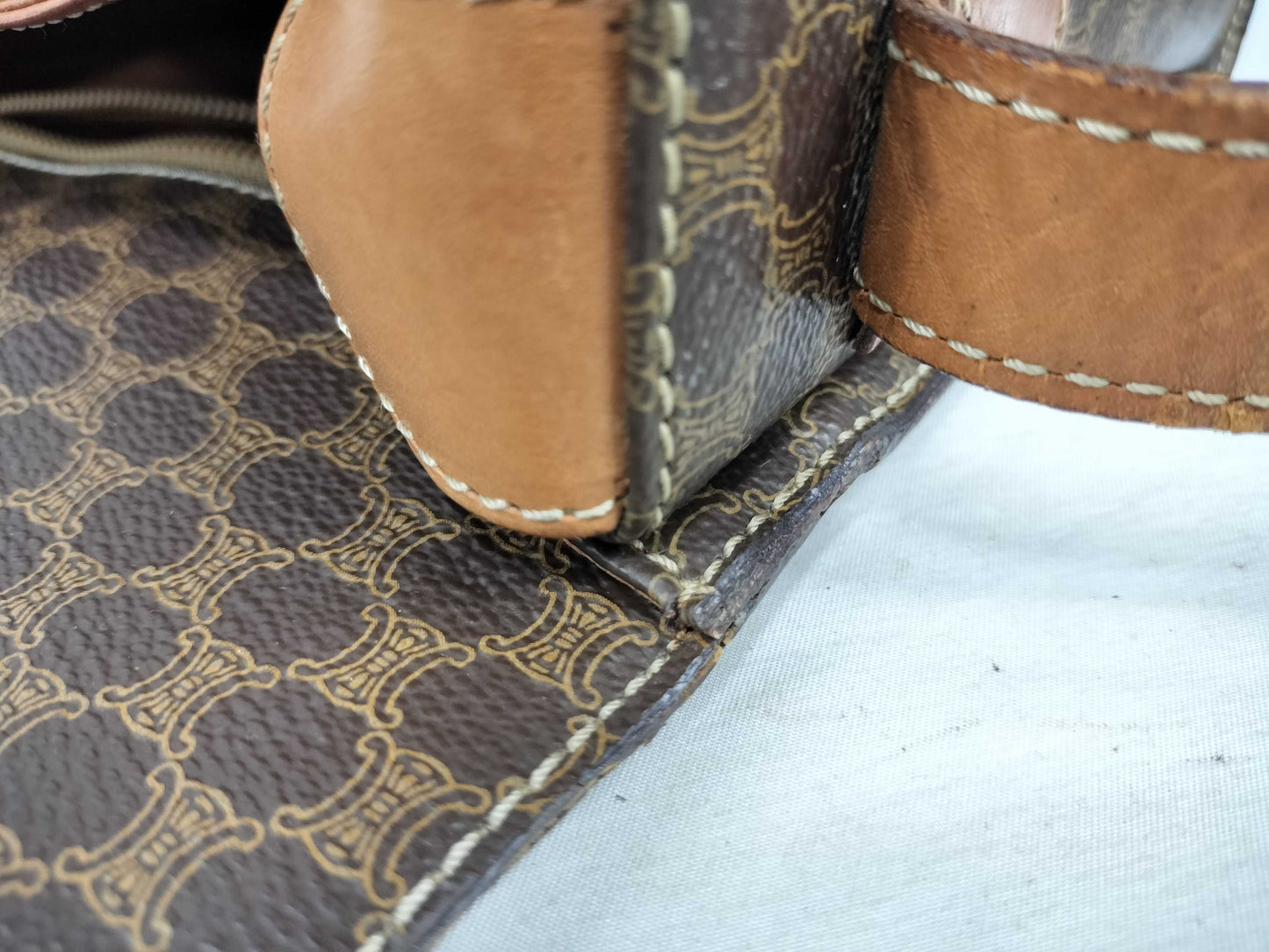 CELINE Shoulder Bag