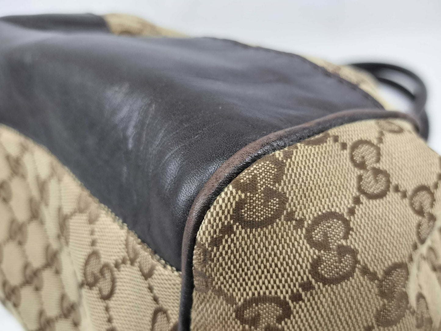 GUCCI GG Canvas Gucci Shoulder Bag