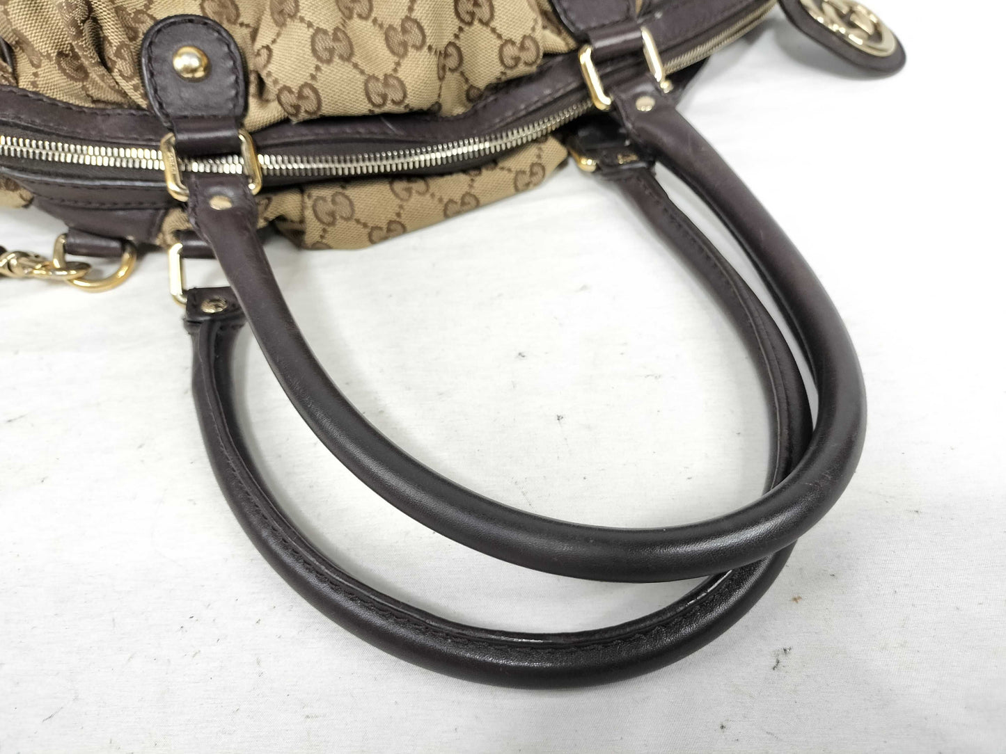 GUCCI GG Canvas Gucci Shoulder Bag