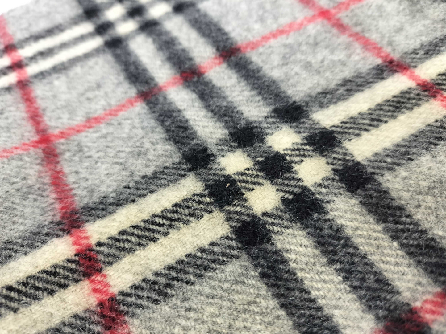 BURBERRY 3-piece scarf