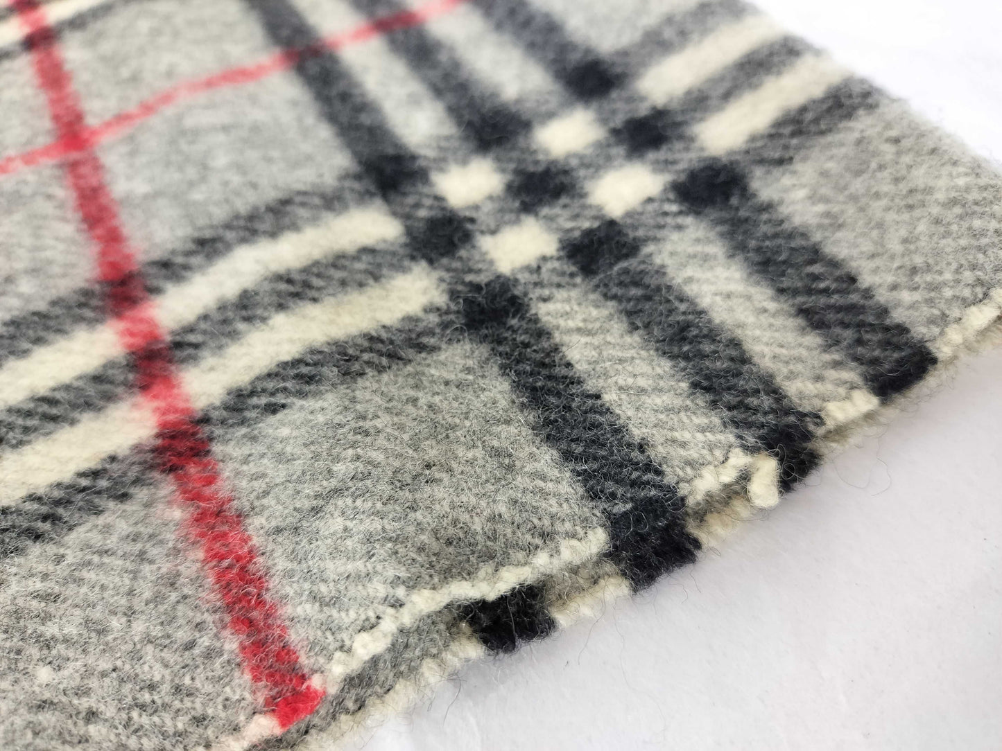 BURBERRY 3-piece scarf