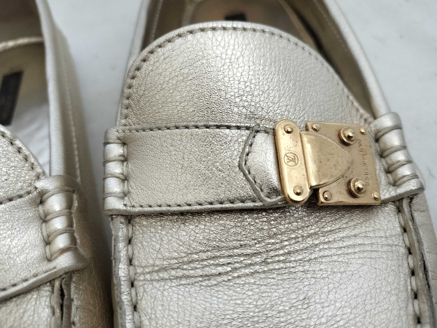 LOUIS VUITTON Louis Vuitton Loafers