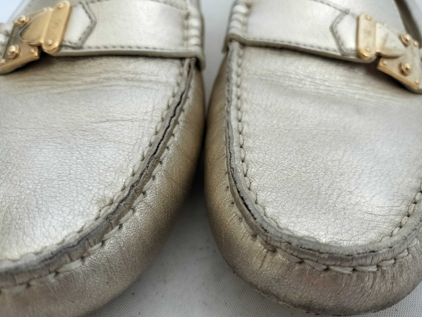 LOUIS VUITTON Louis Vuitton Loafers