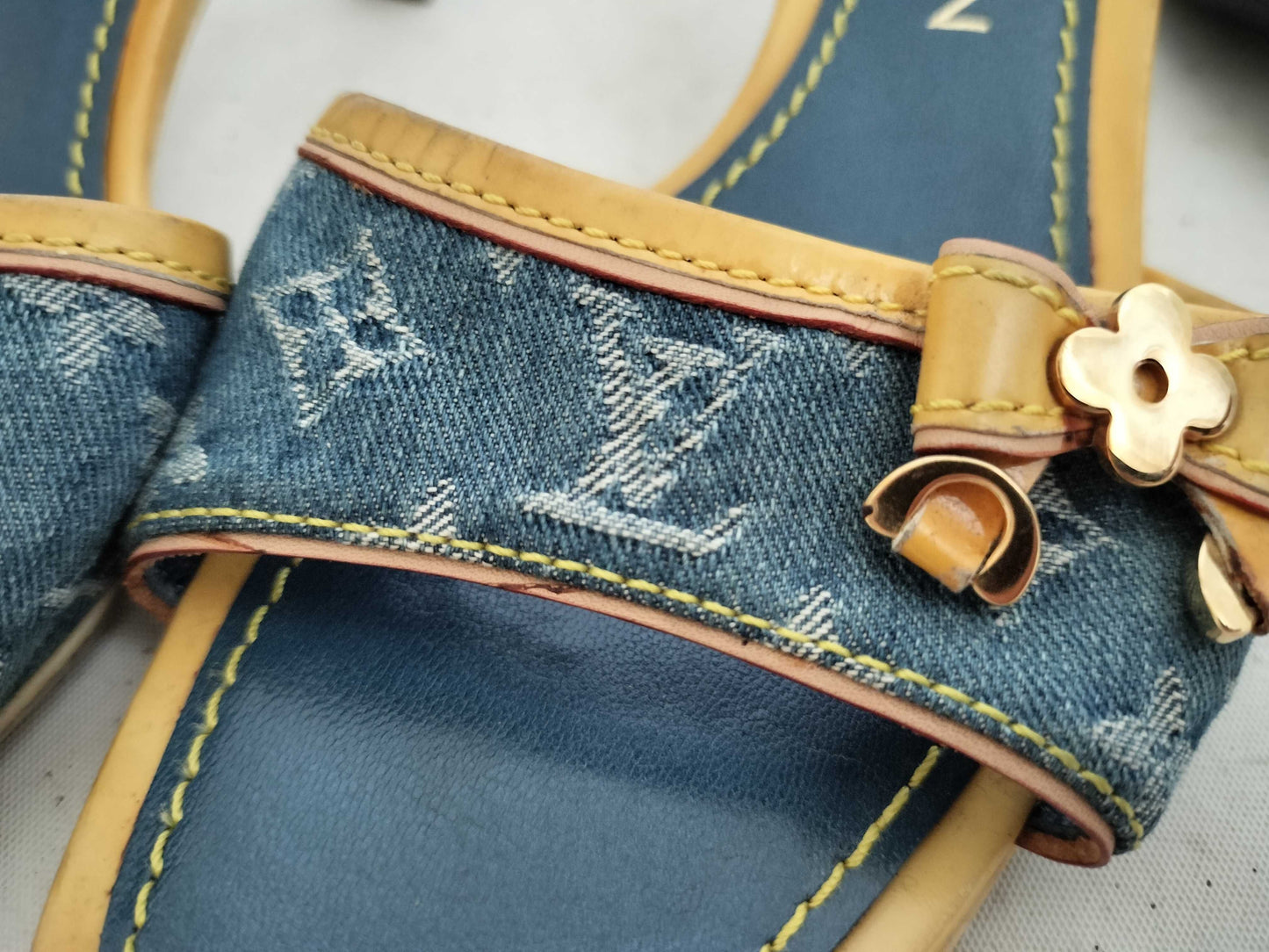 LOUIS VUITTON Monogram Denim LV Sandals A 3-Piece Mules