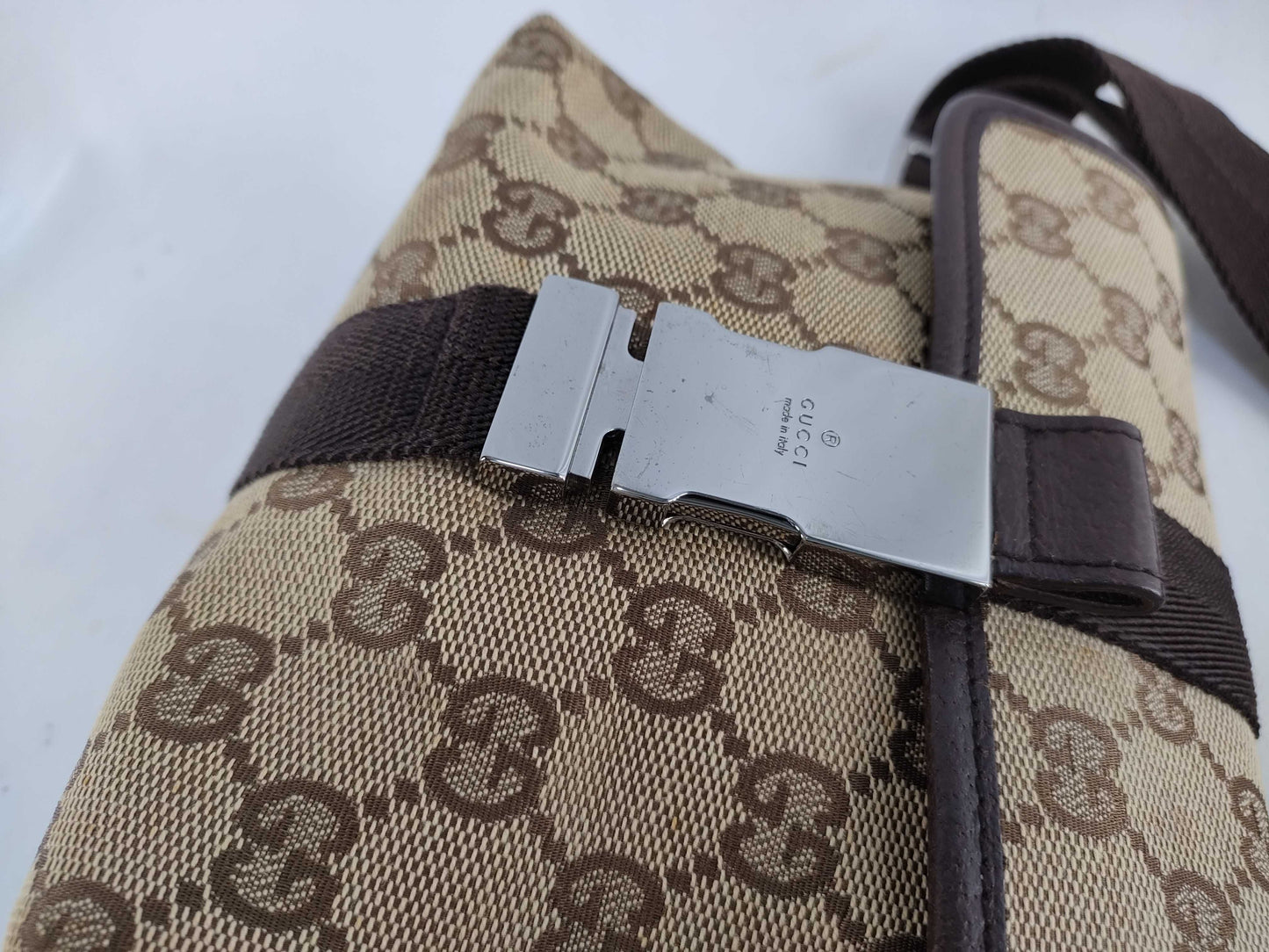 GUCCI GG Canvas Shoulder Bag