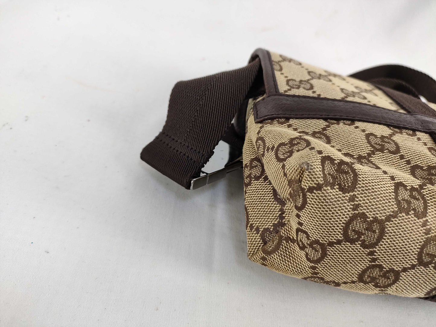 GUCCI GG Canvas Shoulder Bag