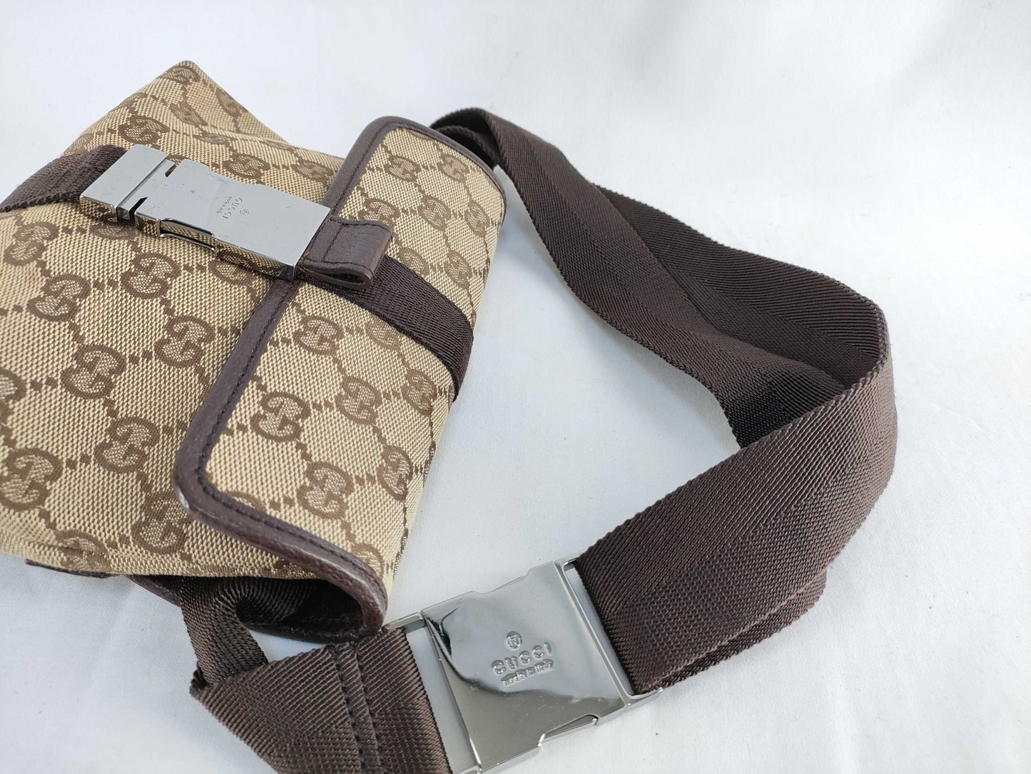 GUCCI GG Canvas Shoulder Bag